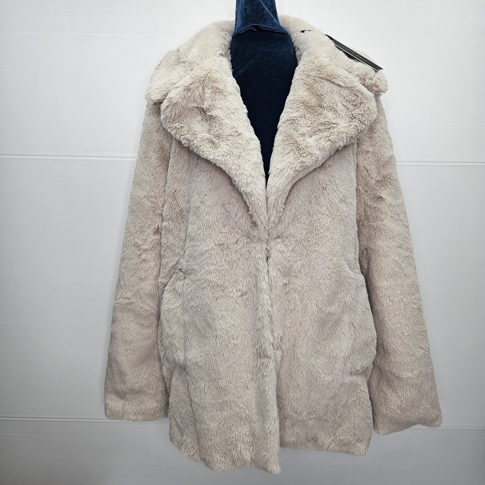 Rachel Zoe Coat Size Tan Fluffy Faux Fur Teddy Pockets NWT